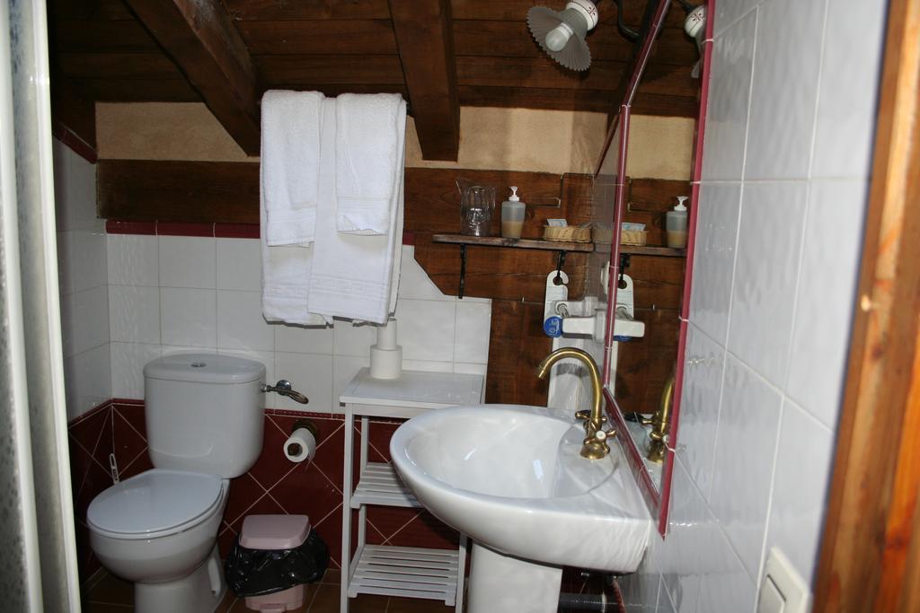 ホテルLa Huerta De San Lorenzo セゴビア 部屋 写真